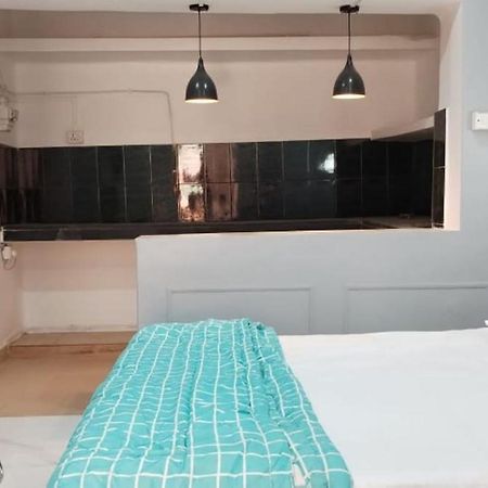 Janki Kunj Varanasi- 3 Room Home ภายนอก รูปภาพ