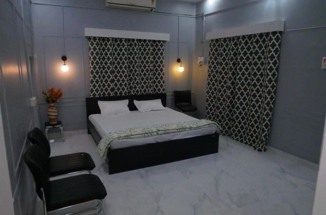 Janki Kunj Varanasi- 3 Room Home ภายนอก รูปภาพ