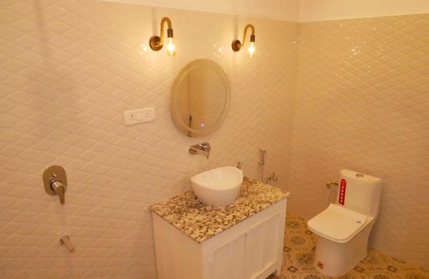 Janki Kunj Varanasi- 3 Room Home ภายนอก รูปภาพ